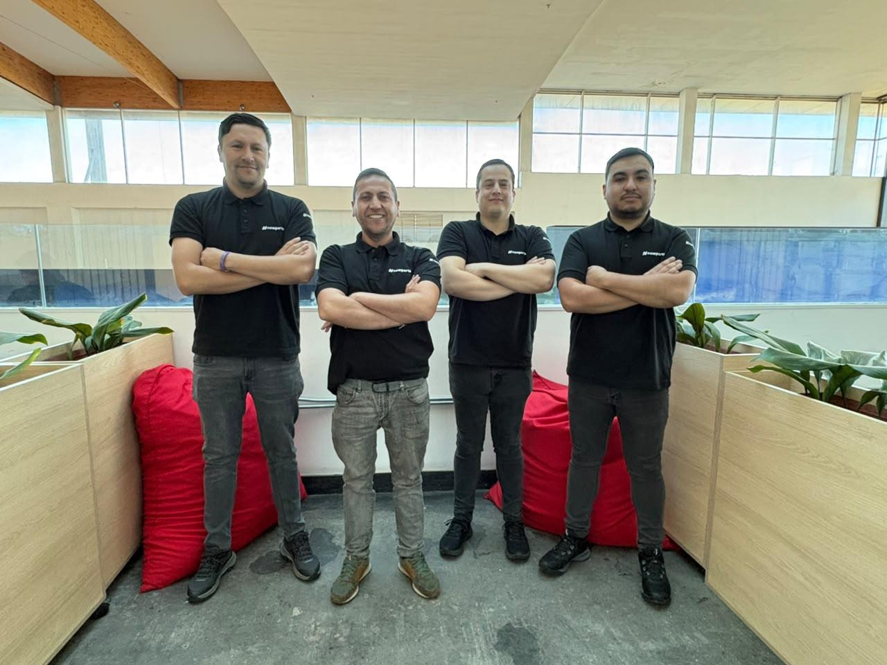 Equipo Terrestre de Nowports Chile